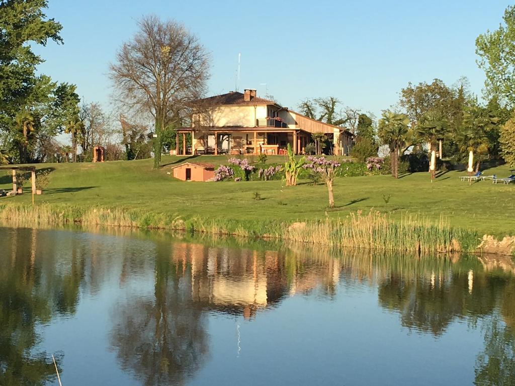 Agriturismo Zio Michele Hotell Isola Della Scala Eksteriør bilde